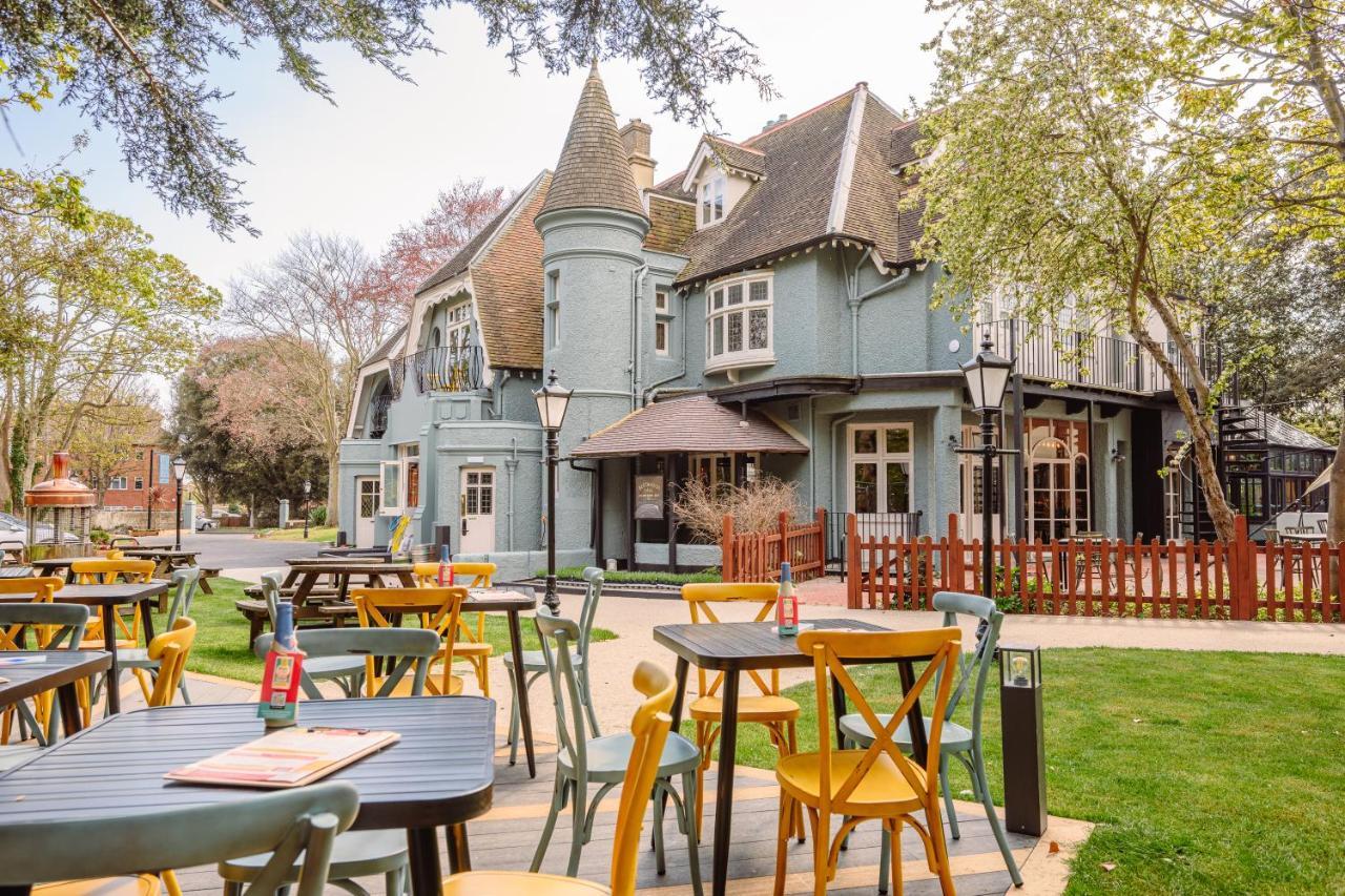 Brewhouse And Kitchen Hotel เวอร์ทิง ภายนอก รูปภาพ