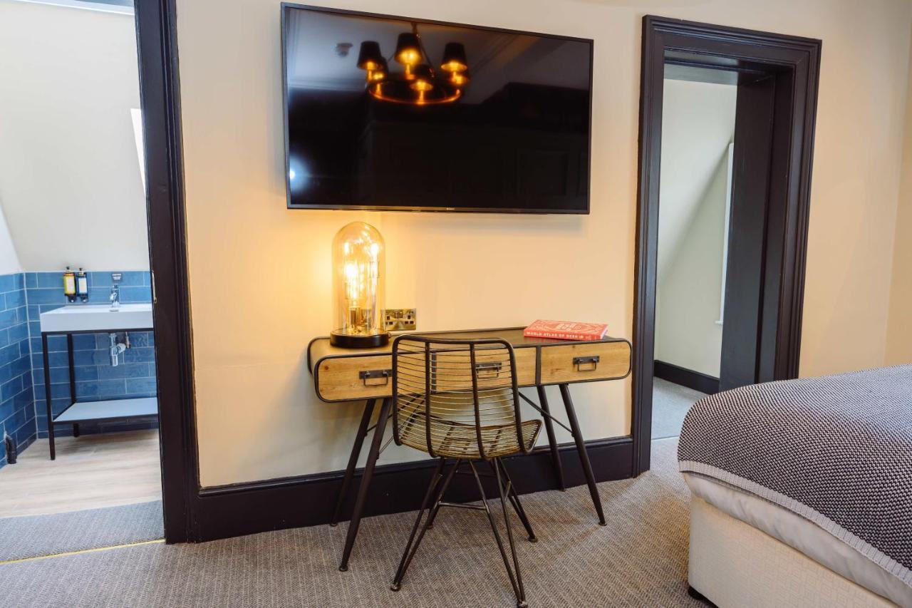Brewhouse And Kitchen Hotel เวอร์ทิง ภายนอก รูปภาพ